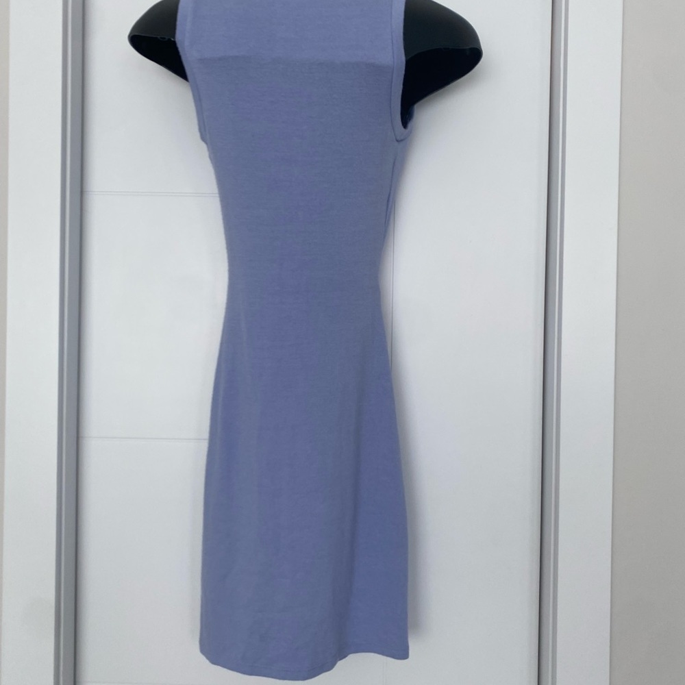 Wilfred Free
Size XS Casual Dress 👗 Host Pick - Picture 3 of 5